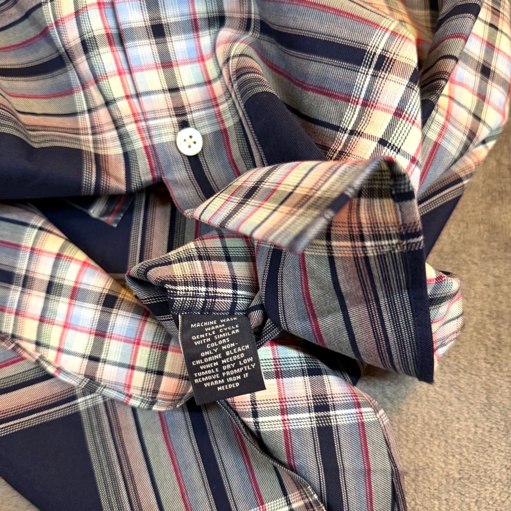 Hart Schaffner Marx Hart Schaffner Marx Mens Small Navy Plaid Button-Up Shirt NEW Size US S / EU 44-46 / 1 - 5 Thumbnail