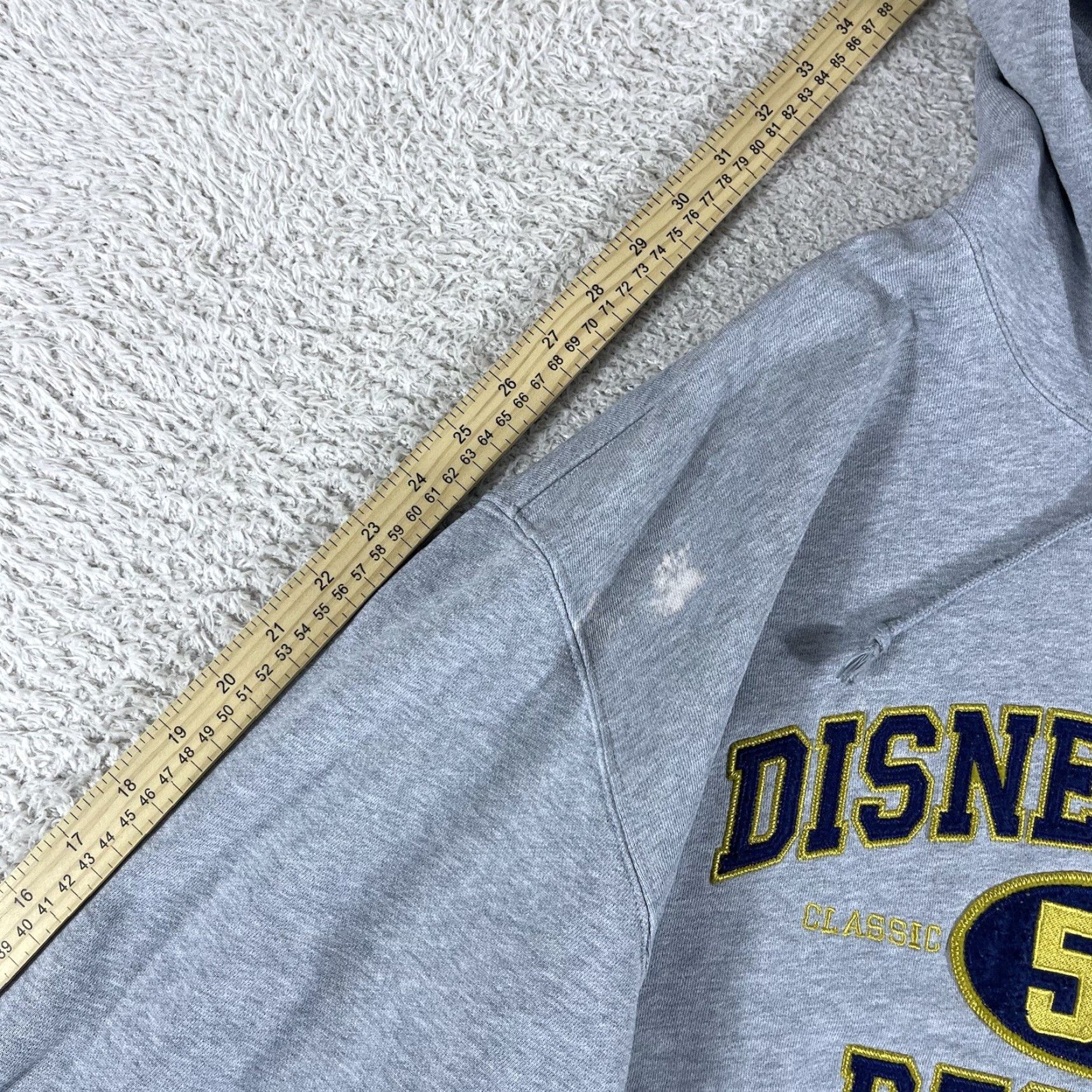 Disney VINTAGE Disney Disneyland Resort Hoodie Sweatshirt Mens 2XL Gray Y2K Heavy Distressed Size US XXL / EU 58 / 5 - 6 Thumbnail