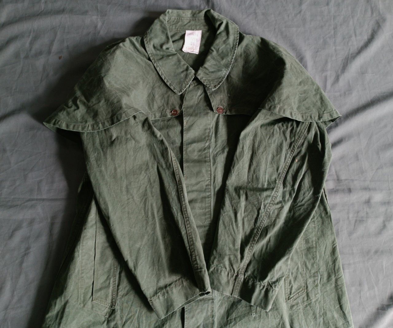 Rainforest Vintage 1960s French Army Green Canvas Rain Coat. Size US XL / EU 56 / 4 - 6 Thumbnail