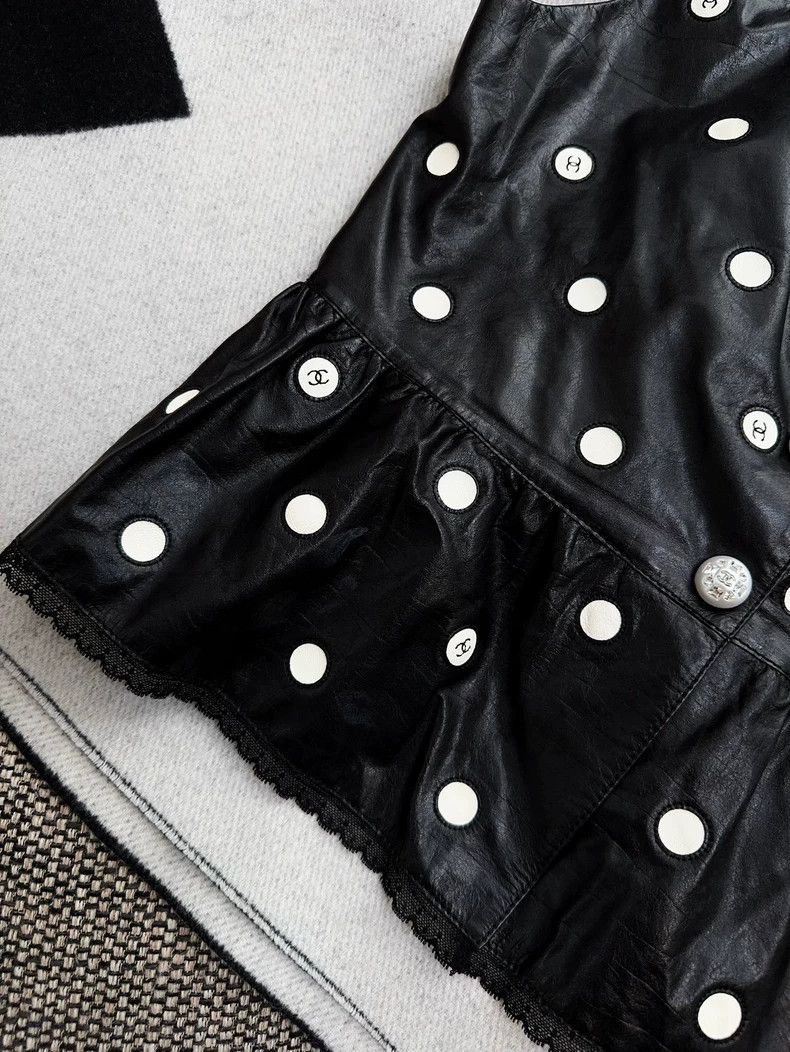 Chanel Chanel 23s black leather suspender vest Size XS / US 0-2 / IT 36-38 - 5 Thumbnail