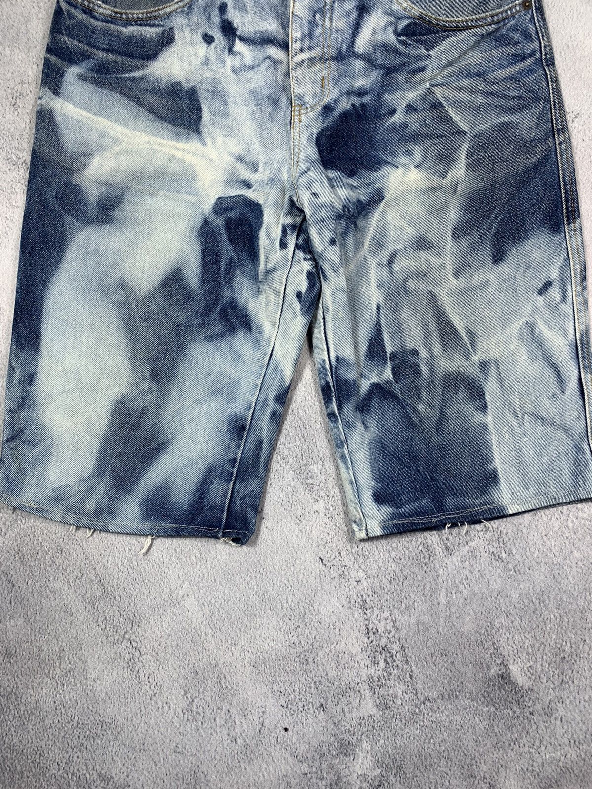 Vintage Vintage Y2K Tie Dye denim long shorts streetwear size 33 Size US 33 - 7 Thumbnail