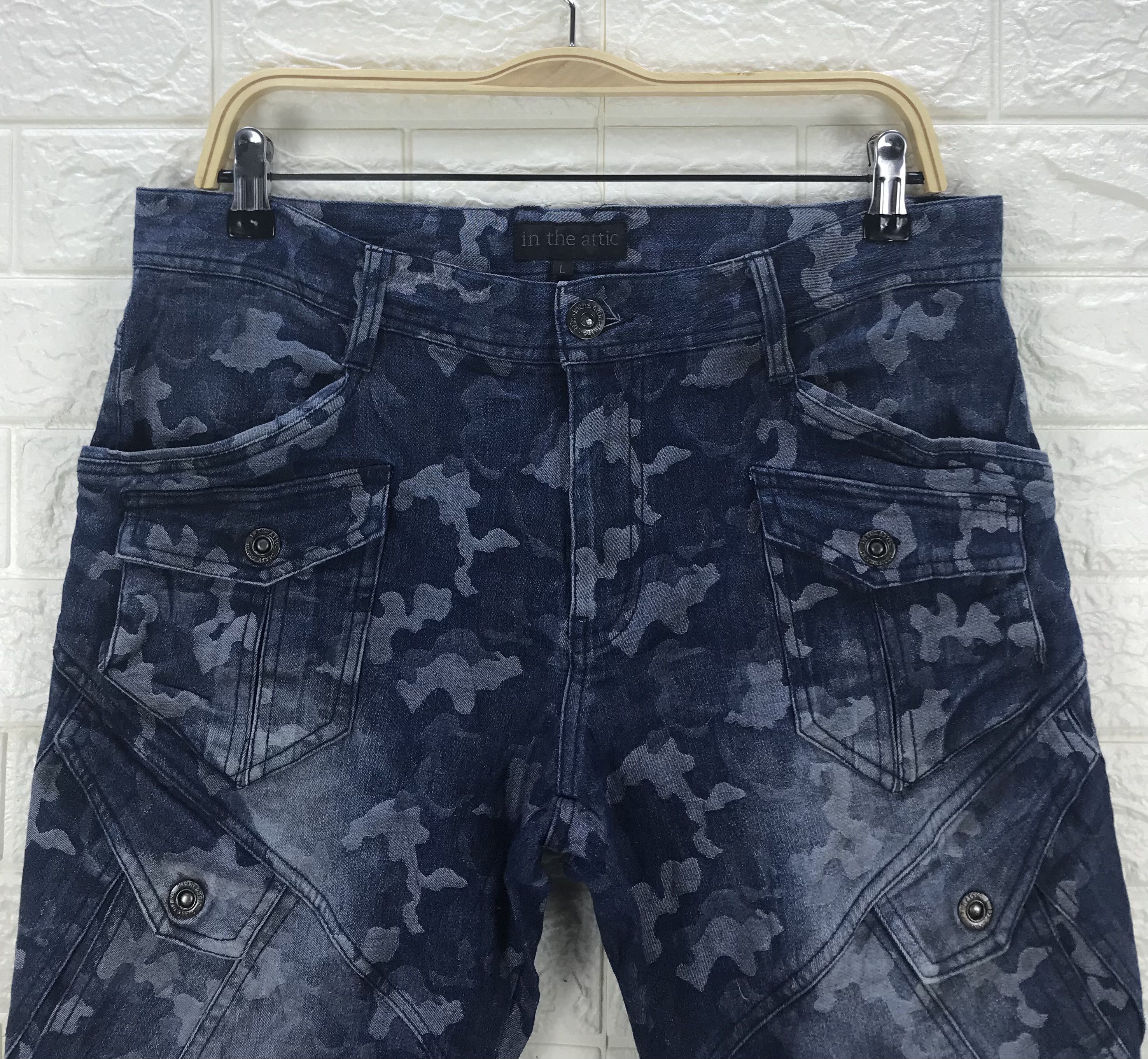 In The Attic Vintage In The Attic Camo Design Multi Pocket Cargo Jeans Size US 34 / EU 50 - 2 Thumbnail