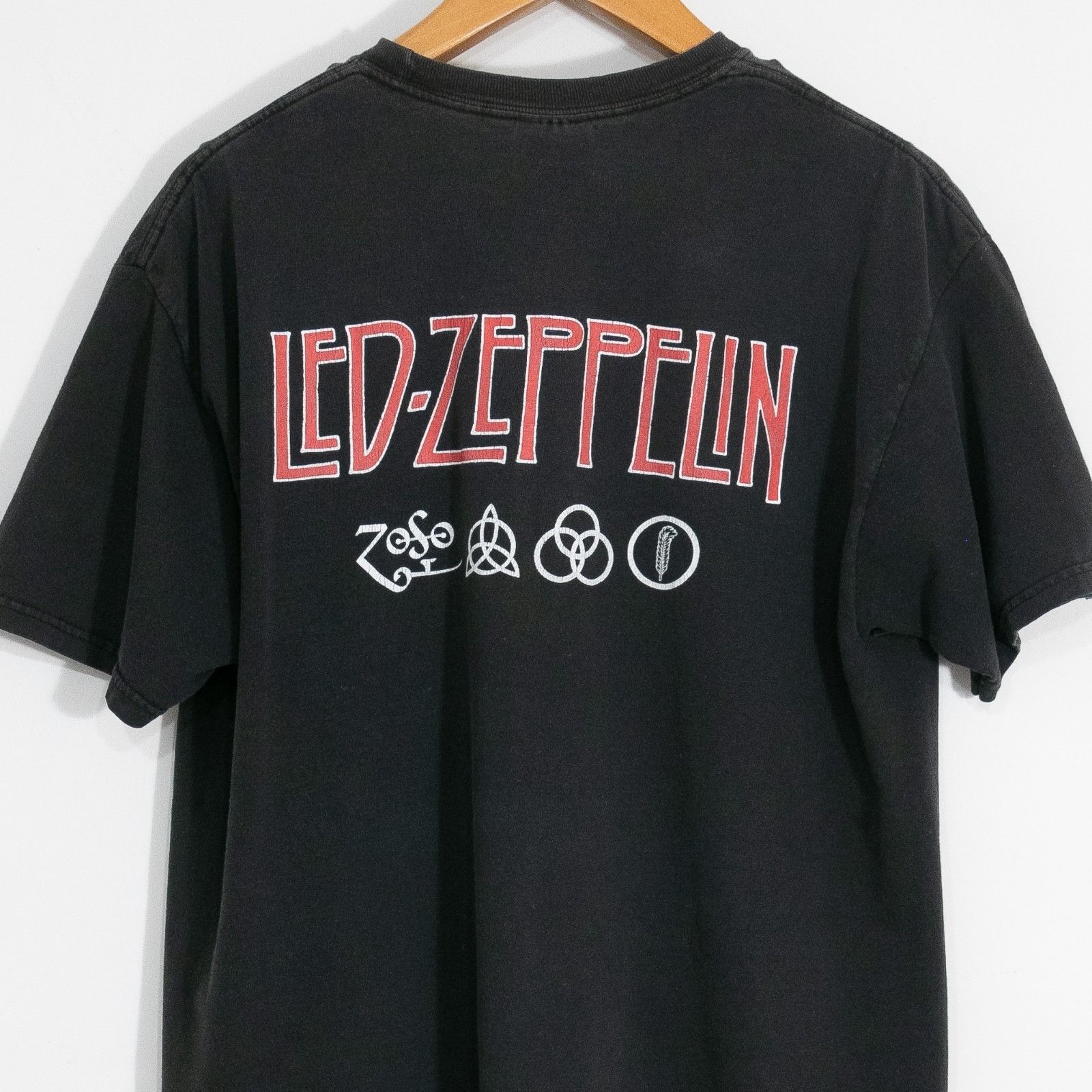 Vintage Vintage Y2K Led Zeppelin IV Cover T Shirt Large - Distressed Size US L / EU 52-54 / 3 - 9 Thumbnail