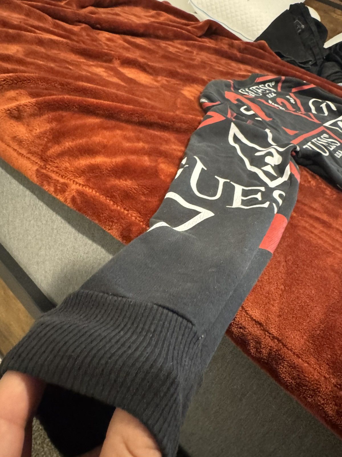 Guess Guess long sleeve Size US M / EU 48-50 / 2 - 15 Thumbnail
