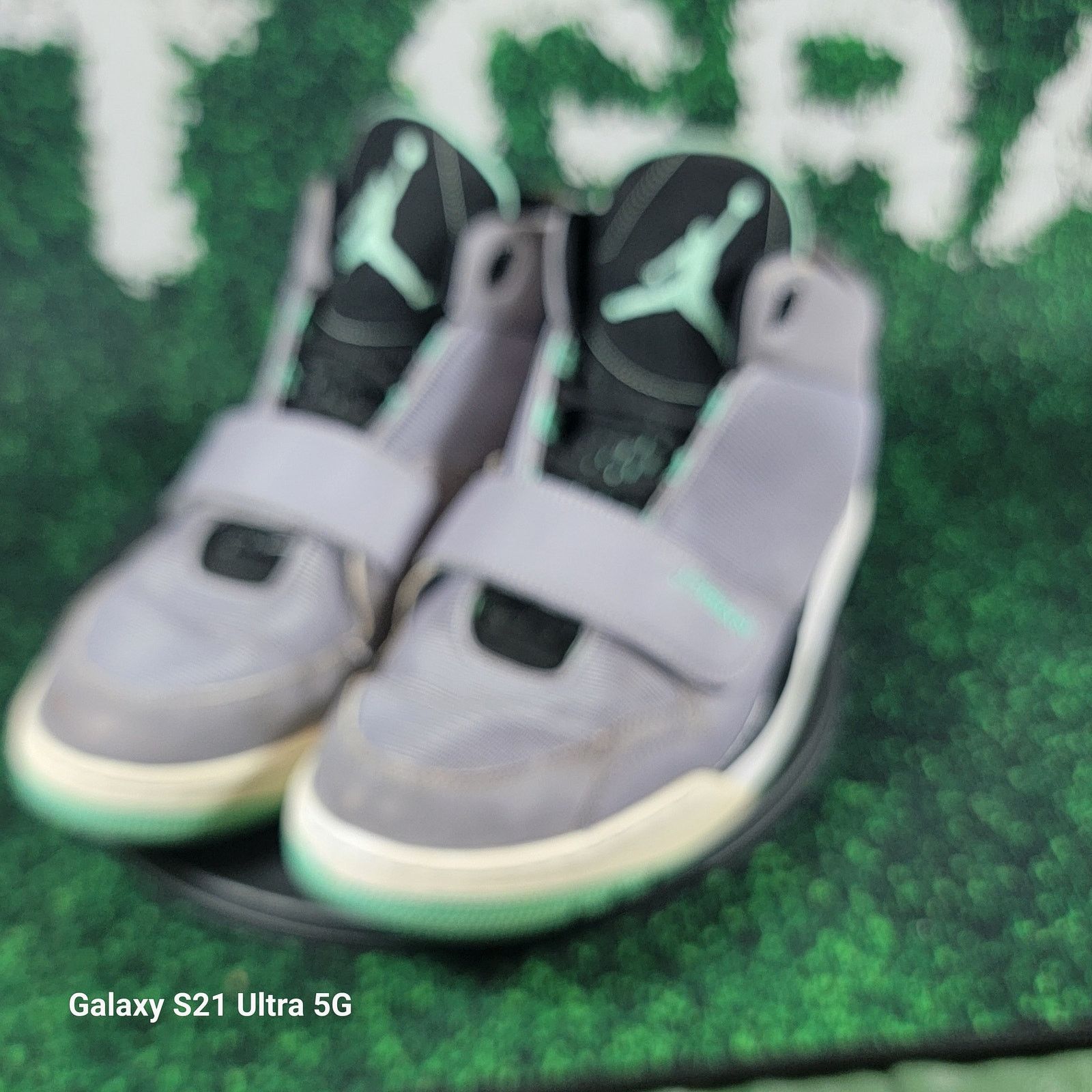 Nike Air Jordan 602661-013 Flightclub 90s trainers green glow mens 10 Jordan 1 Retro High OG  main image 3