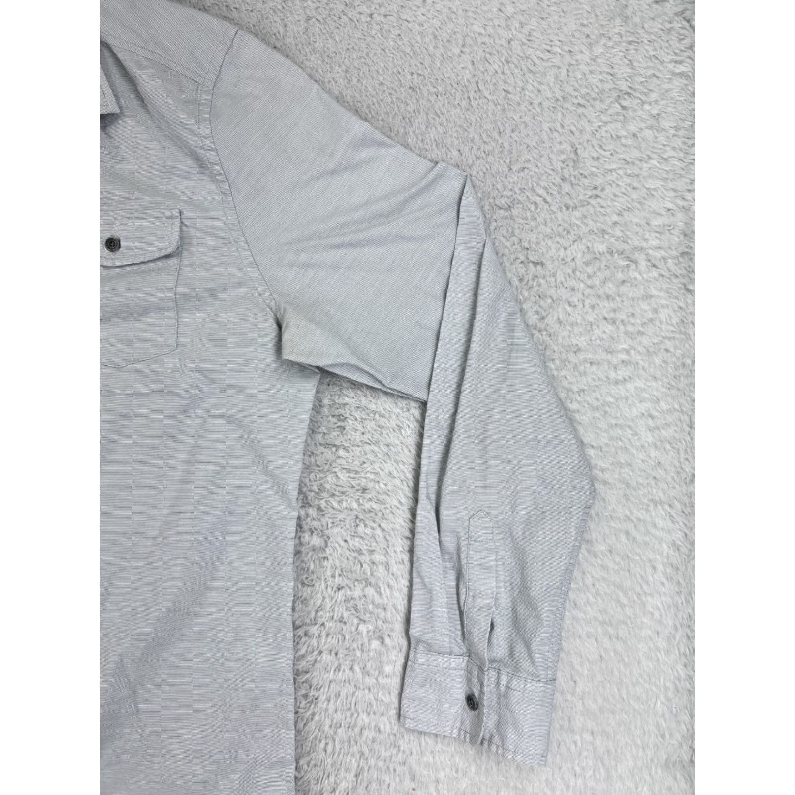 TravisMathew Travis Mathew Shirt Mens XL Gray Stripe Button-Up Long Sleeve Slim Fit Size US XL / EU 56 / 4 - 5 Thumbnail