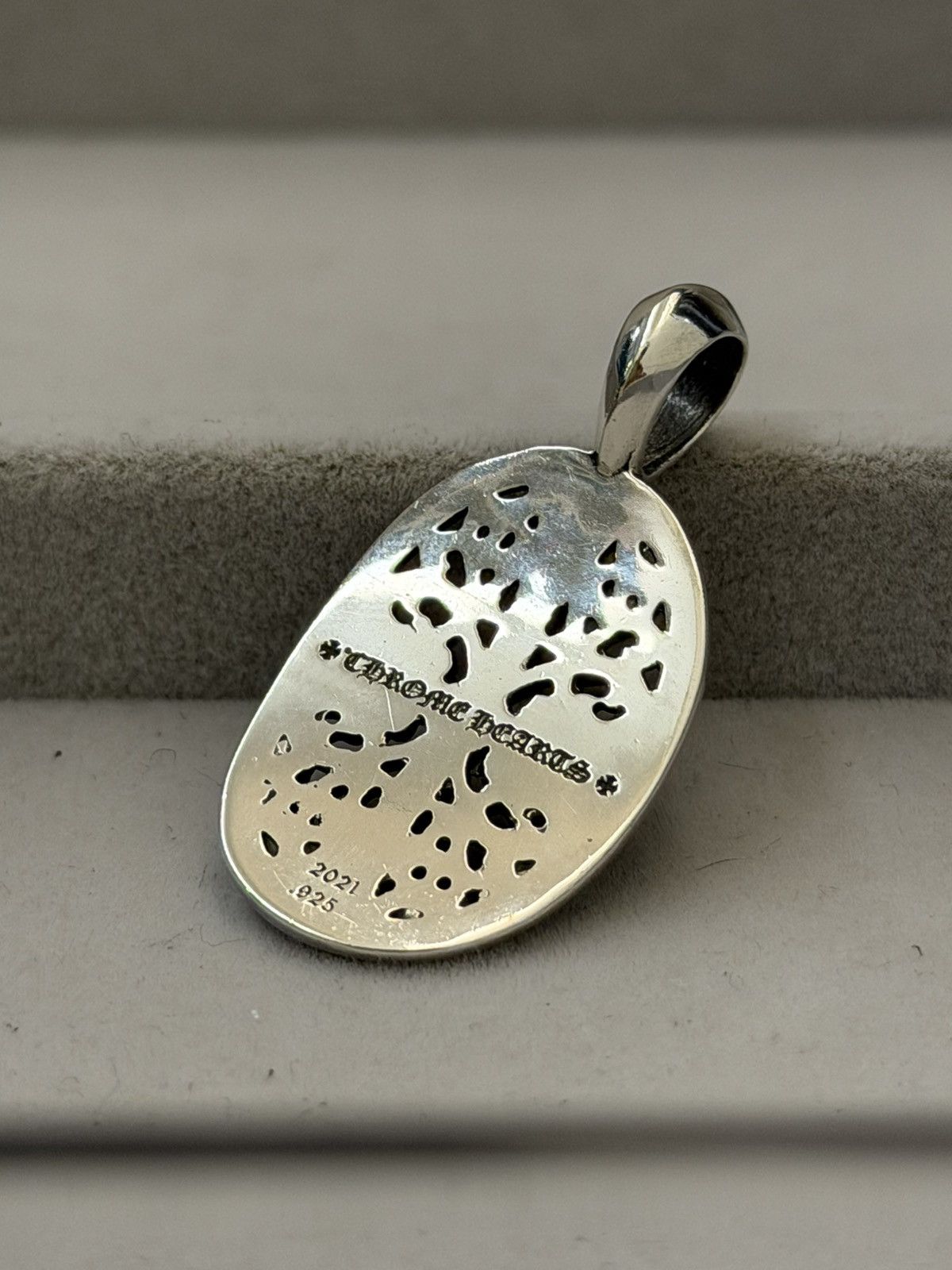 Chrome Hearts Chrome Hearts Classic Oval Diamond Pave Pendant Size ONE SIZE - 8 Thumbnail