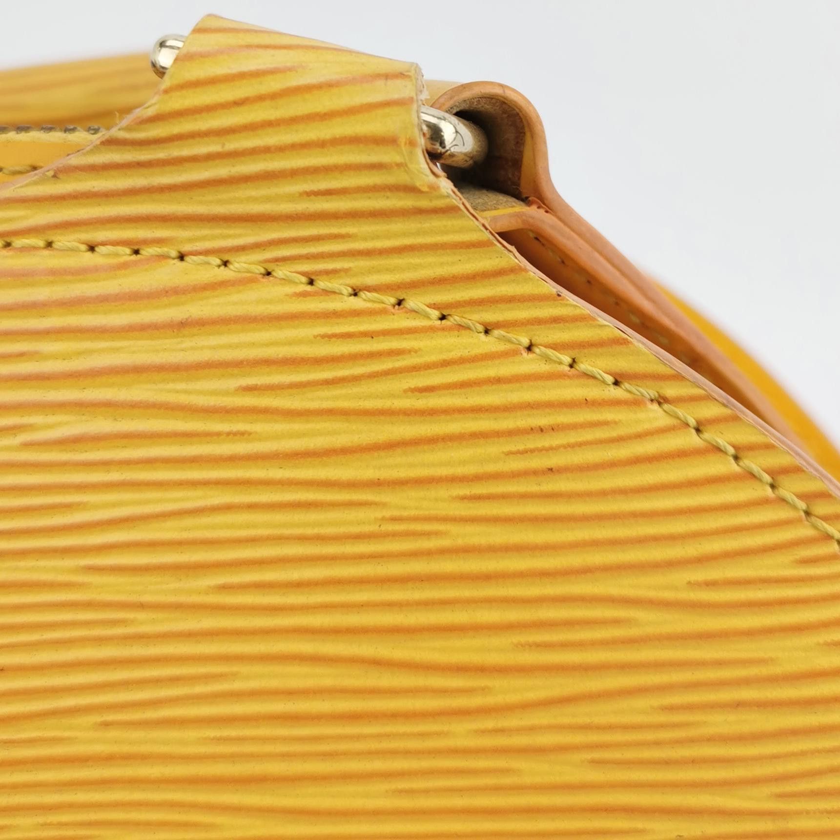 Louis Vuitton Louis Vuitton (LV) Mabillon cowhide solid color water rippl Size ONE SIZE - 5 Thumbnail