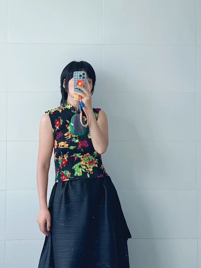 Issey Miyake Issey Miyake size:3 Black lion dance pleated vest Size XS / US 0-2 / IT 36-38 - 2 Thumbnail