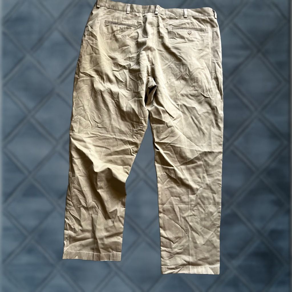 Vintage LL Bean Beige Chino Pants Classic Fit Mens Size 34x32 Khaki 212330 Size US 34 / EU 50 - 1 Thumbnail