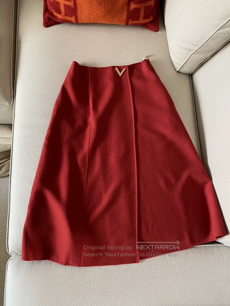 Valentino Valentino Skirt Size M / US 6-8 / IT 42-44 - 1 Thumbnail