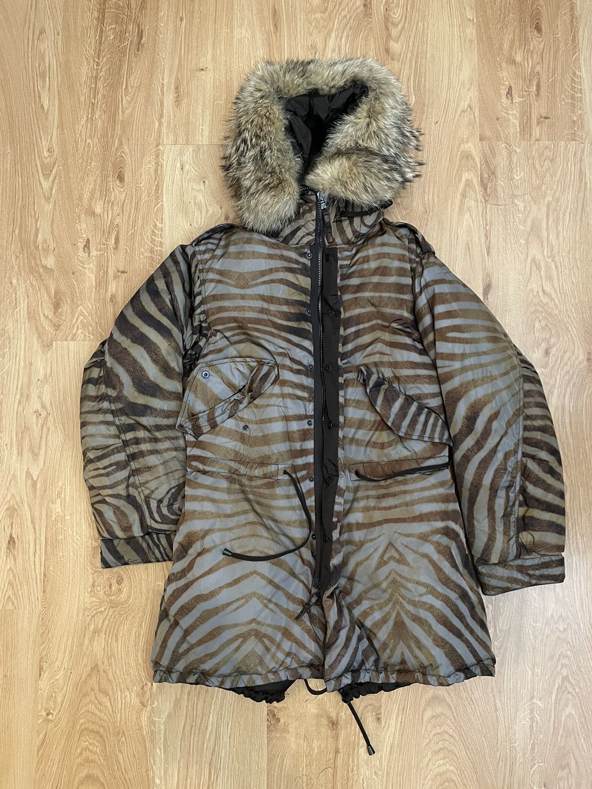 Jean Paul Gaultier Jean Paul Gaultier Ready to Wear FW08 down fur Runway coat Size M / US 6-8 / IT 42-44 - 20 Thumbnail