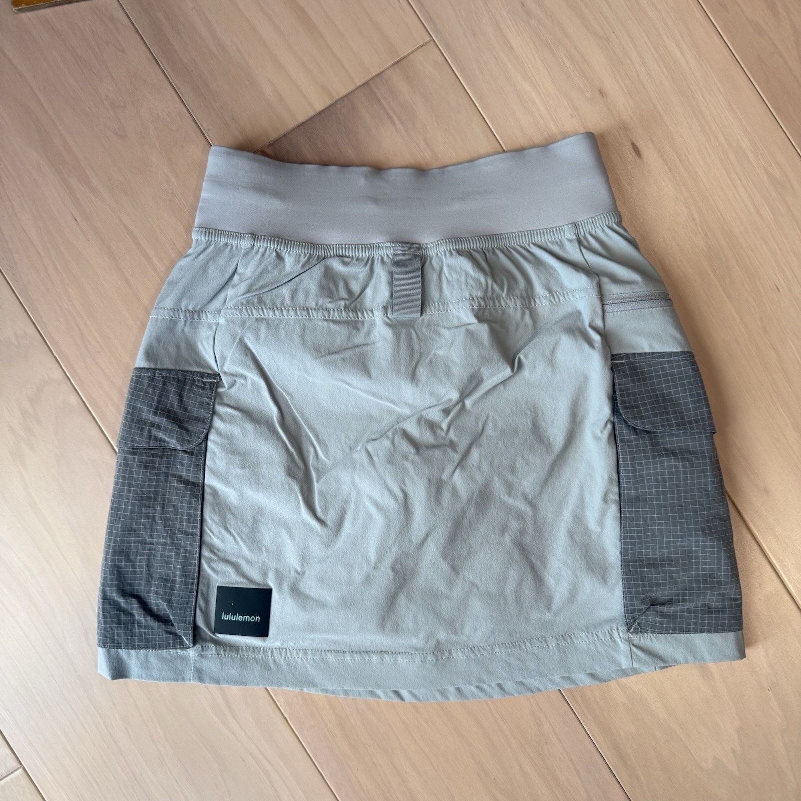 Lululemon Lululemon Multi Pocket High Rise Hiking Skirt Women's 2 Gray Size 26" / US 2 / IT 38 - 8 Thumbnail