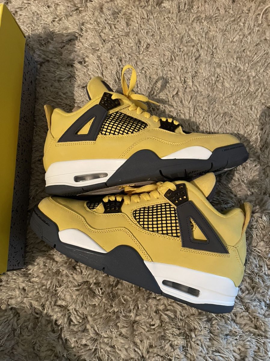 Jordan Brand Jordan 4 Lightning Size US 9.5 / EU 42-43 - 2 Thumbnail