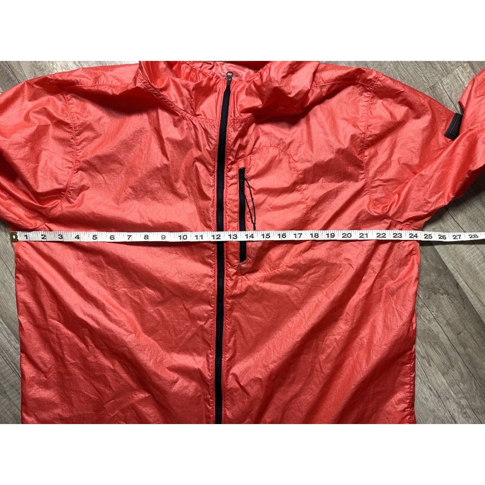 Under Armour Under Armour Impasse Wind Jacket Men XL Venom Red Storm Repellant Jacket Mens XL Red Windbreaker"} Size US XL / EU 56 / 4 - 7 Thumbnail