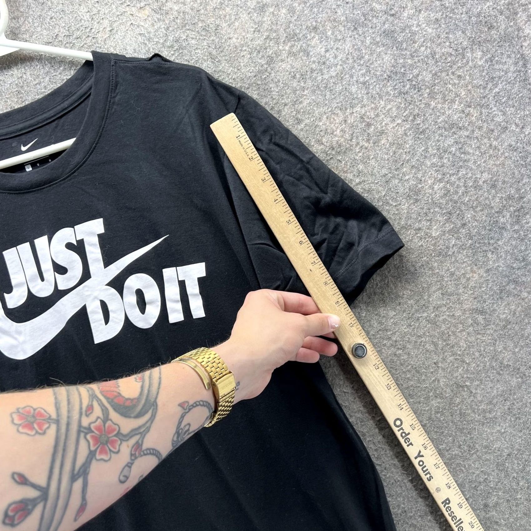 Nike Nike Shirt Mens L Black Just Do It Swoosh Logo Graphic Tee T-Shirt Athletic Size US L / EU 52-54 / 3 - 3 Thumbnail