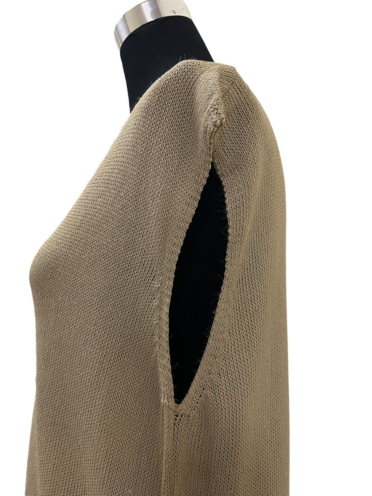 Max Mara Max Mara Unisex Fine Wool Knitted Sleeveless Top Size ONE SIZE - 8 Thumbnail