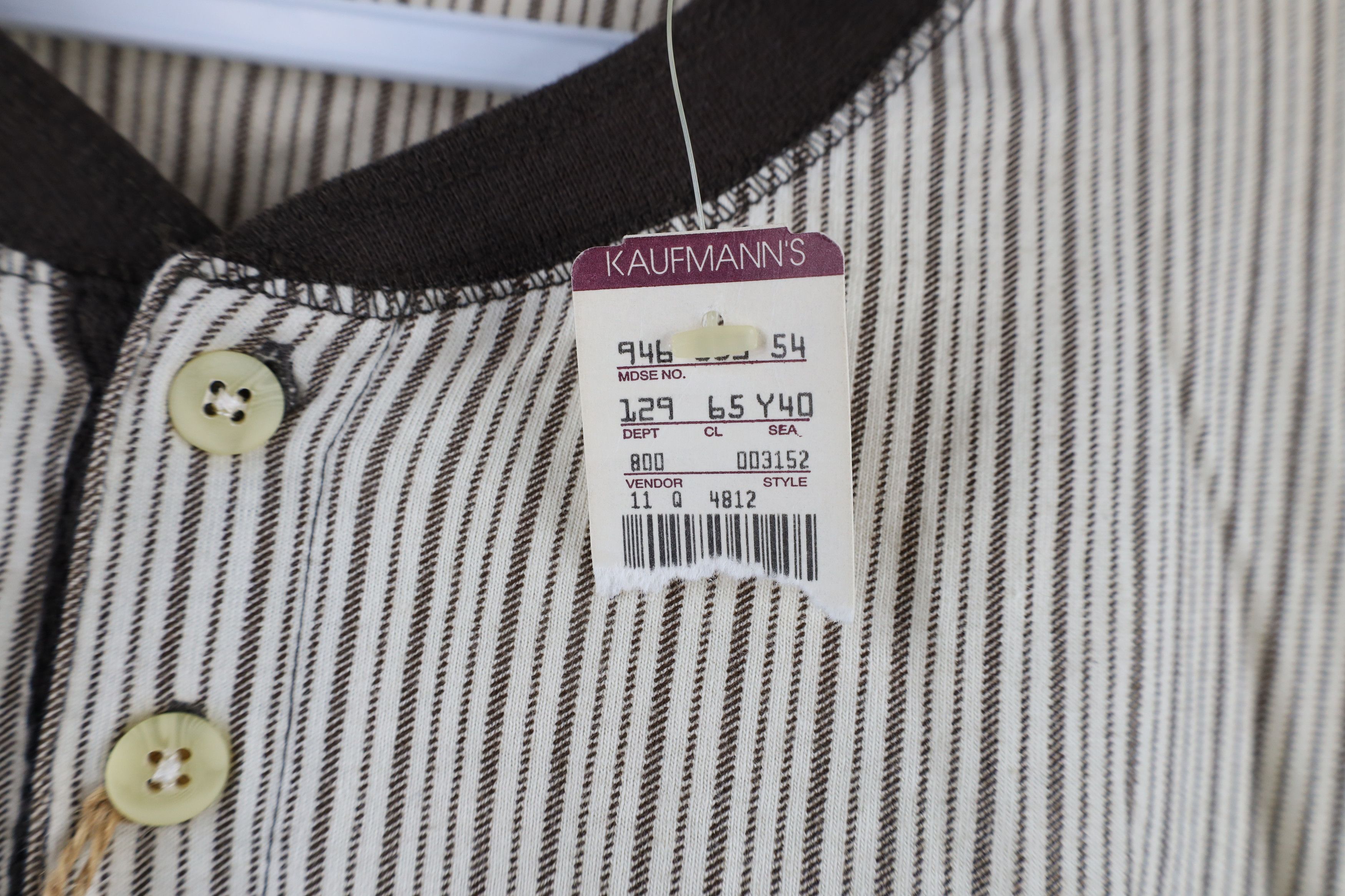 Vintage Deadstock Vintage 90s Streetwear Long Sleeve Henley T-Shirt Size US L / EU 52-54 / 3 - 5 Thumbnail