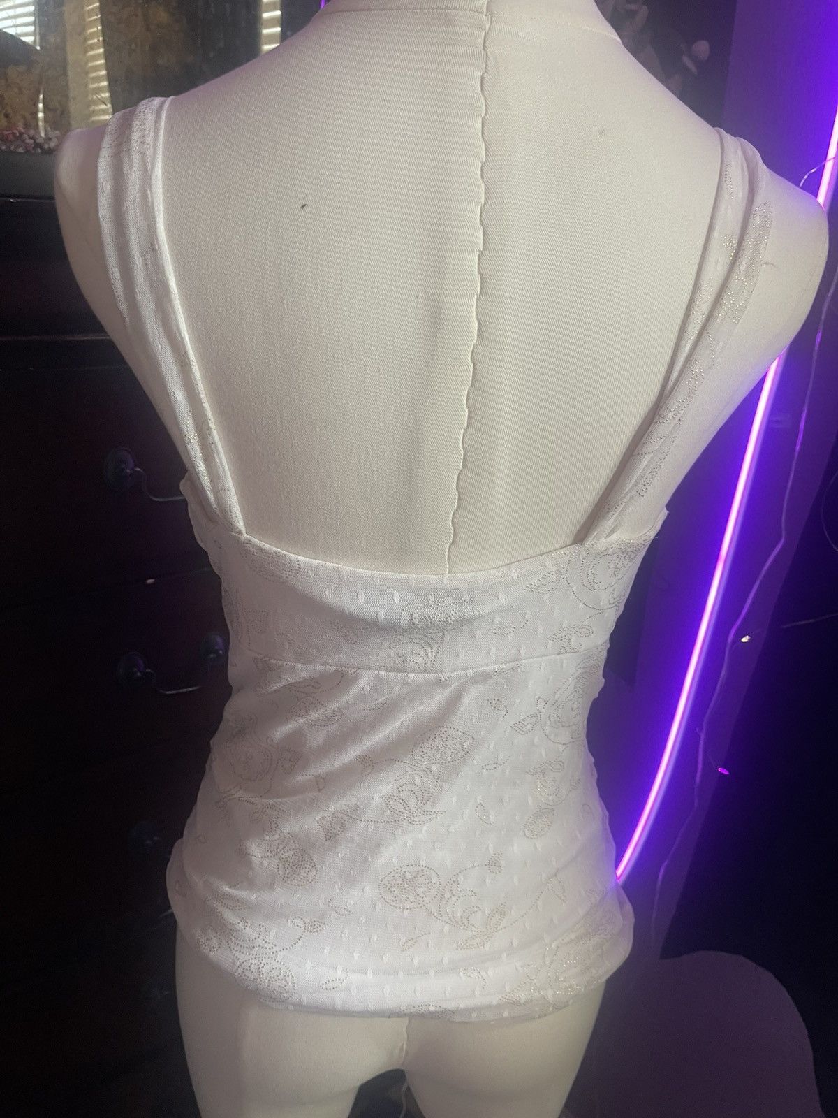 Express White lace top with adjustable straps and back. Size S / US 4 / IT 40 - 8 Thumbnail