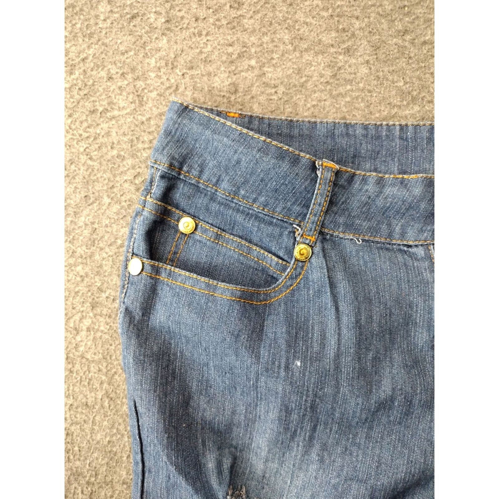 Vintage Drama Gold Jeans Shorts Bermuda Women's Size 9 blue Button Zip Distressed Cropped Stretch Casual Bermuda Size 30" / US 8 / IT 44 - 6 Thumbnail