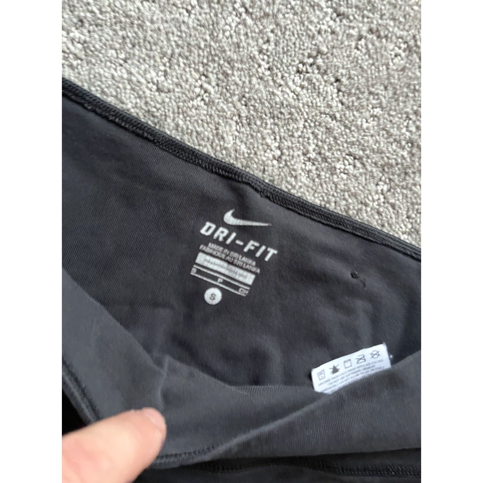 Nike NIKE Dri-FIT Capri Tights Pants Women's Small Black Athletic Activewear Size 28" / US 6 / IT 42 - 5 Thumbnail