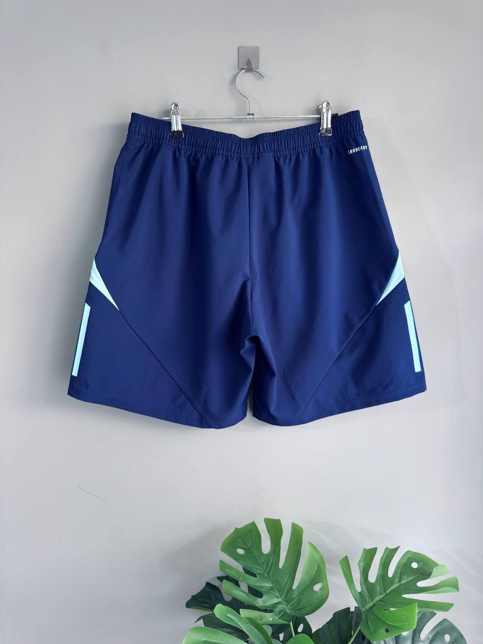Adidas FC Arsenal London 2024/25 Men's Training Downtime Shorts, L Size US 34 / EU 50 - 6 Thumbnail