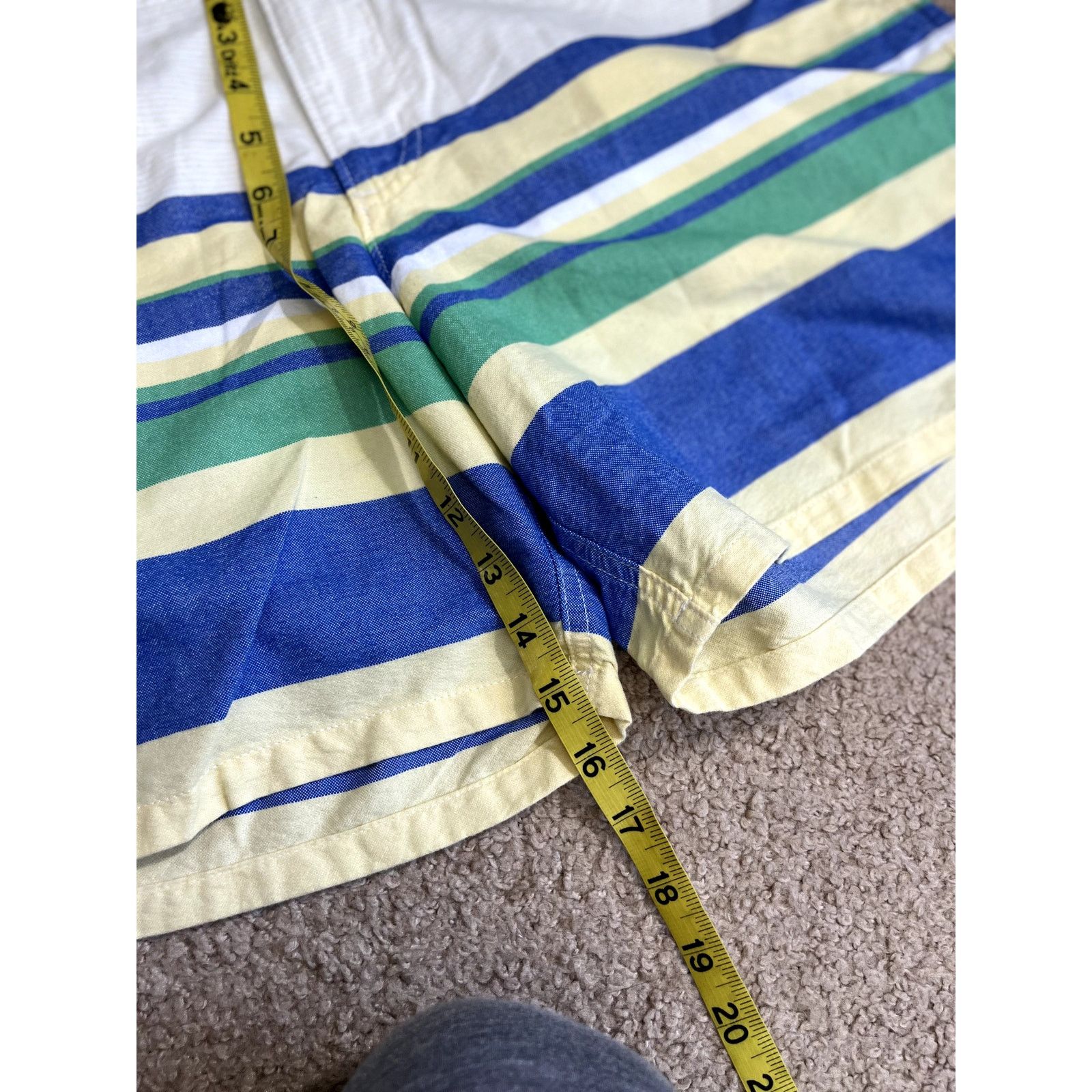 Columbia Women's White Striped Columbia PFG Shorts 16 Size 38" / US 16 / IT 52 - 4 Thumbnail
