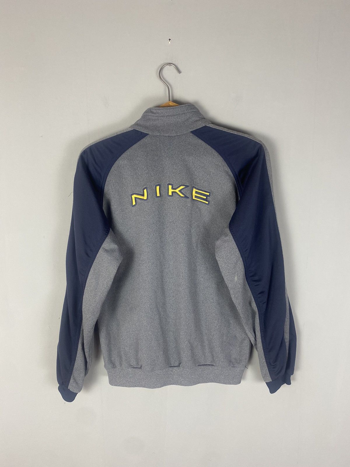 Nike × Vintage Vintage 90s Nike sweatshirt big logo Size US XS / EU 42 / 0 - 6 Thumbnail