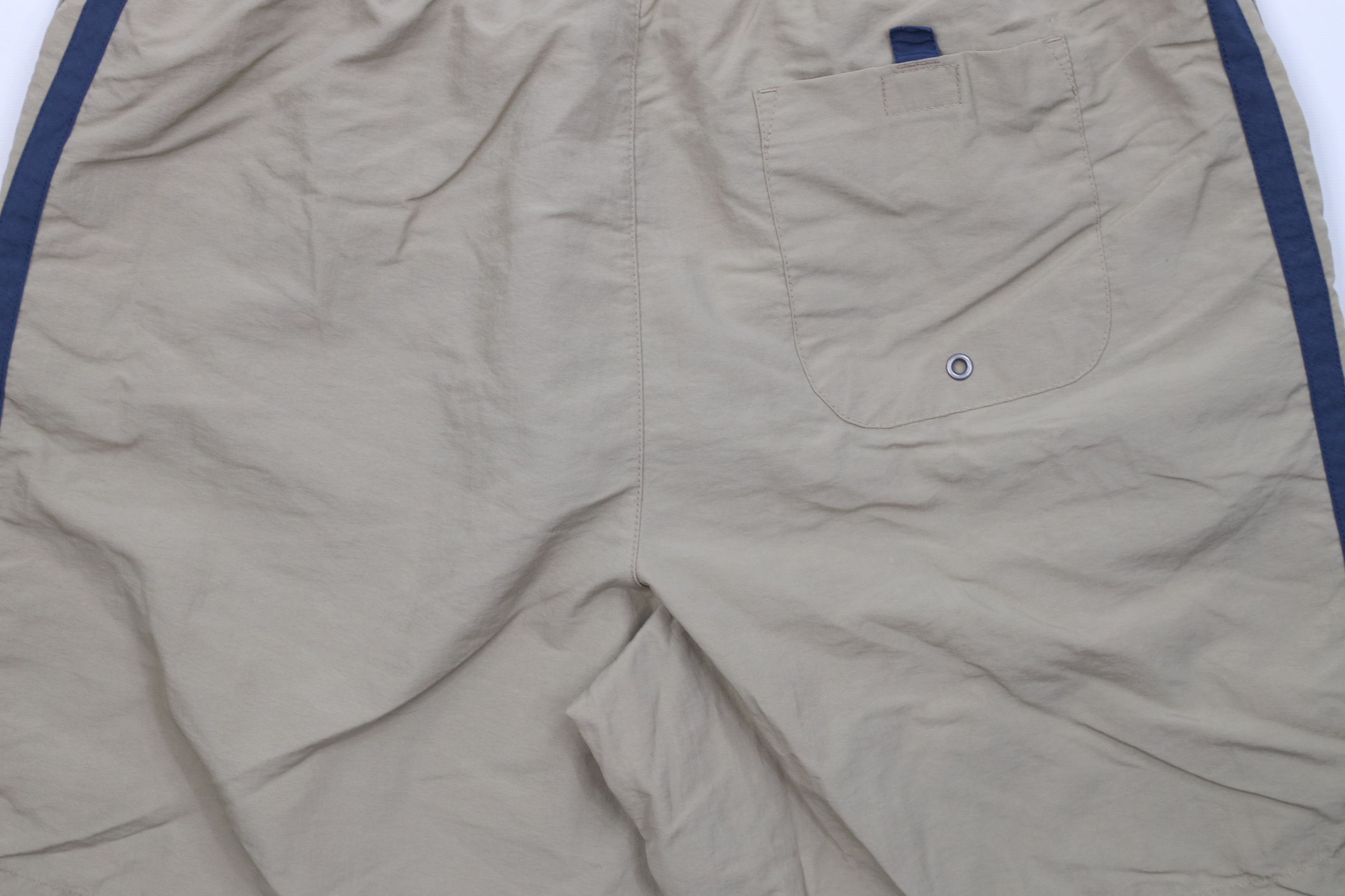 Gap Vintage Y2K 2004 Gap Spell Out Lined Above Knee Shorts Beige Size US 34 / EU 50 - 11 Thumbnail