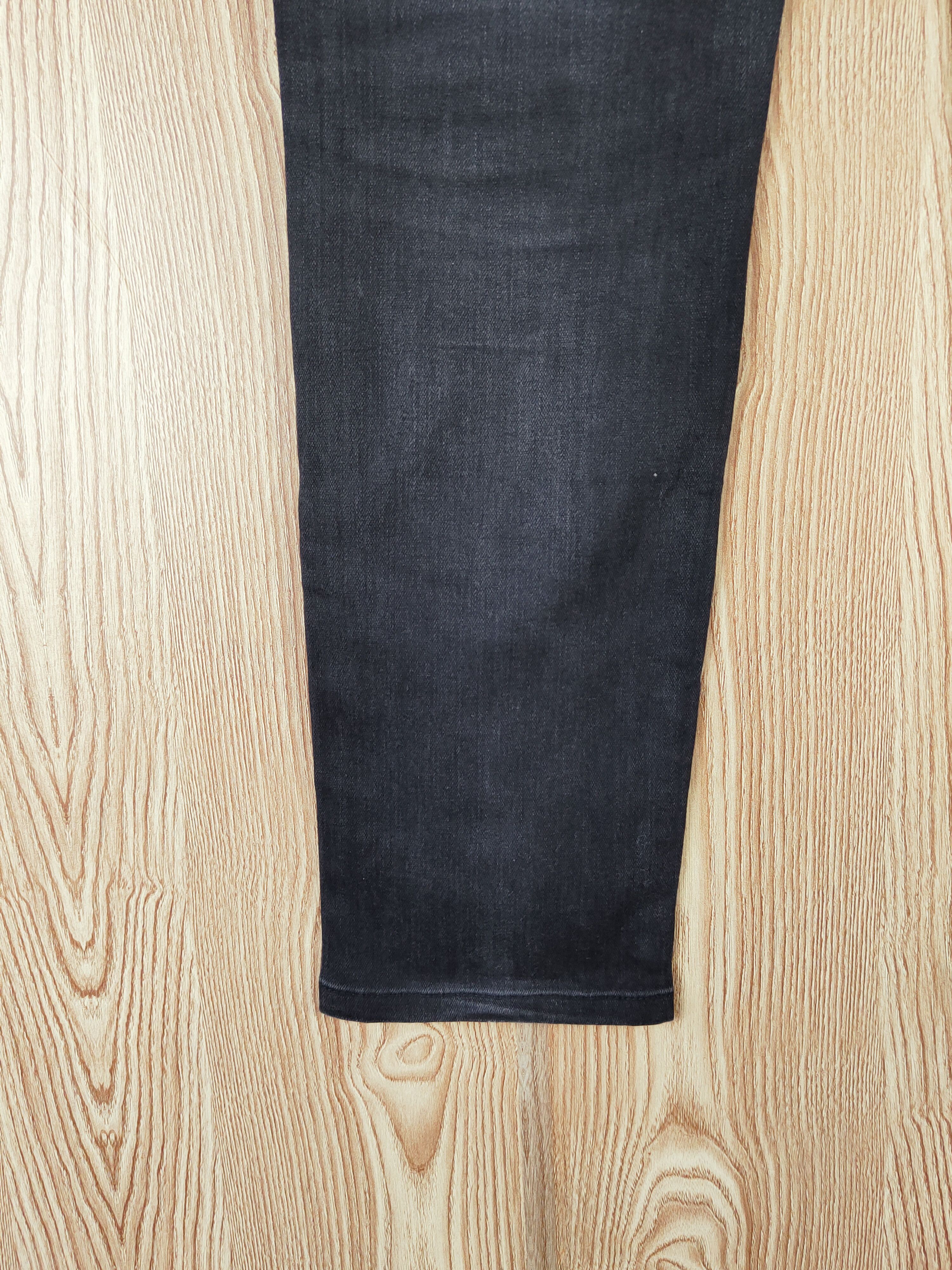 Japanese Brand Uniqlo fabirc by kaihara Black Distressed Ripped Jeans #W609 Size US 30 / EU 46 - 9 Thumbnail
