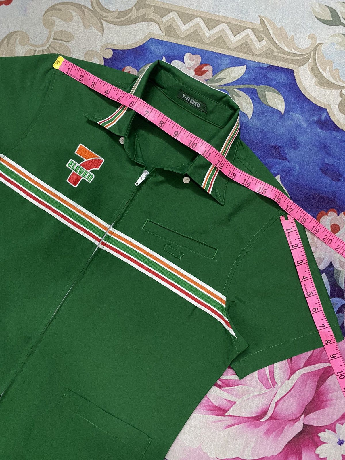 Seven 7 × Vintage 🔥 Offer Your Best Price 🔥 Vintage 7 Eleven Short Sleeve Size US S / EU 44-46 / 1 - 11 Thumbnail