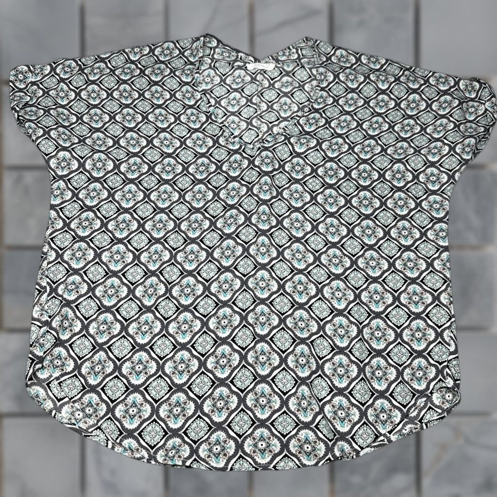 Vintage LUSH Blouse Womens S Green Gray Paisley All Over Print Boho Shirt Shirt (Pullover) Regular Short Sleeve Size S / US 4 / IT 40 - 1 Thumbnail