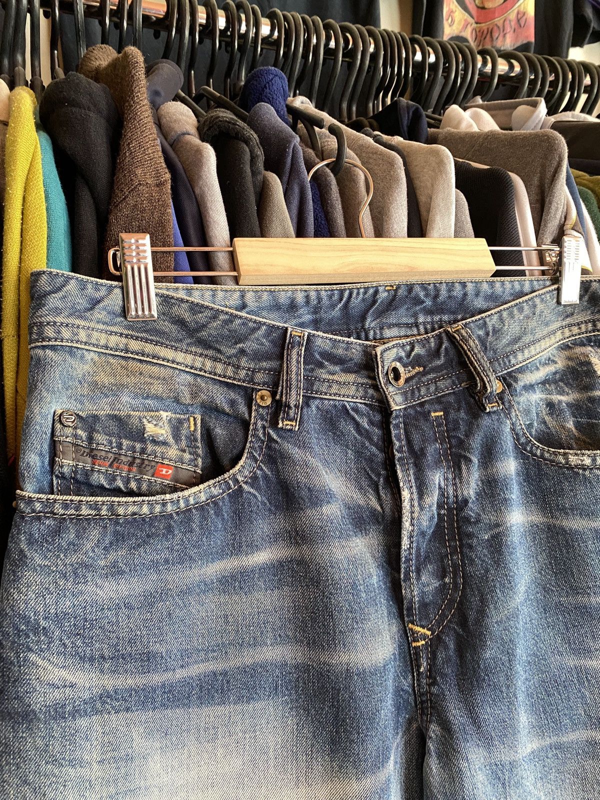 Diesel VINTAGE DIESEL DISTRESSED STYLE DENIM JEANS Y2k Size US 32 / EU 48 - 2 Thumbnail