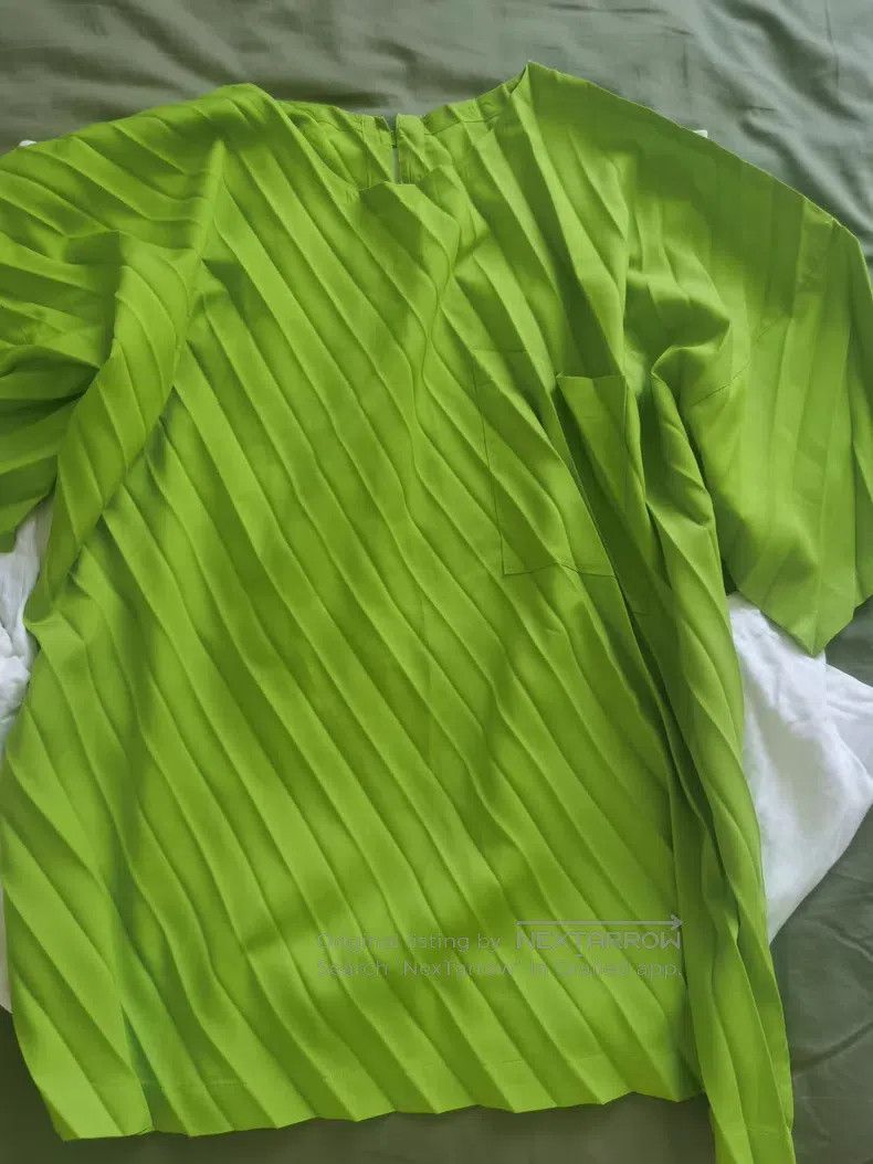 Issey Miyake Issey Miyake size:one size Green Main Line Top Size XXS / US 00 / IT 34 - 4 Thumbnail