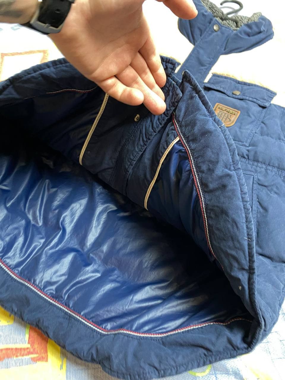 Tommy Hilfiger Vintage 90s Tommy Hilfiger Vest Size US L / EU 52-54 / 3 - 8 Thumbnail