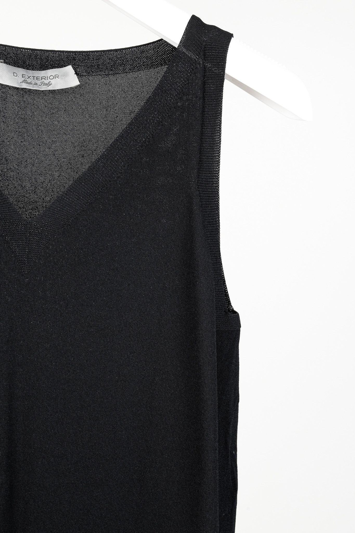 D.Exterior D. Exterior Black Viscose-Knitted Tank Top Size L / US 10 / IT 46 - 4 Thumbnail