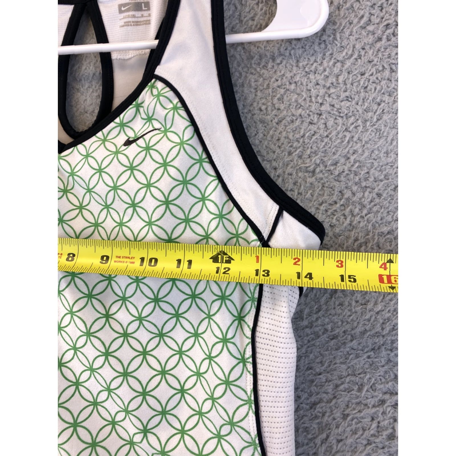 Nike Nike Women’s Drifit Size L Green Black Active Workout Tank top / 59-11 Size L / US 10 / IT 46 - 4 Thumbnail