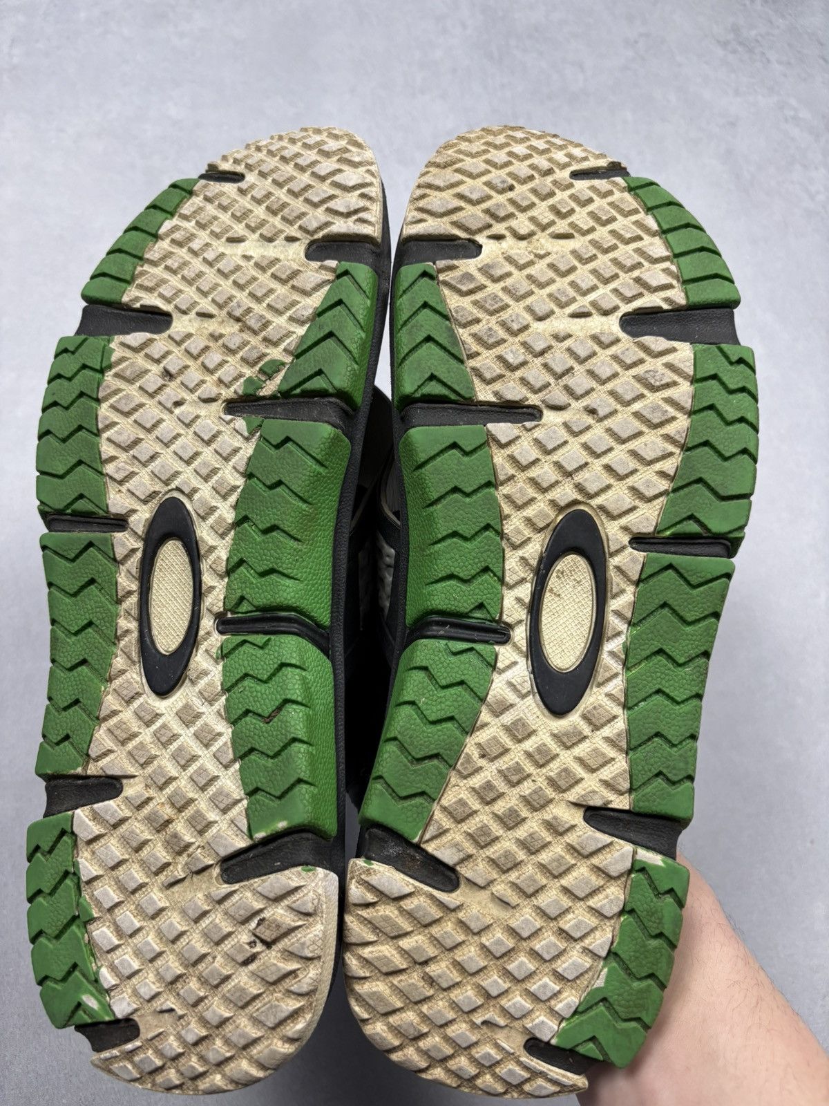 Oakley Oakley Red Code Flip Flops US 11 Black Sport Beach Thong Size US 11 / EU 44 - 2 Thumbnail