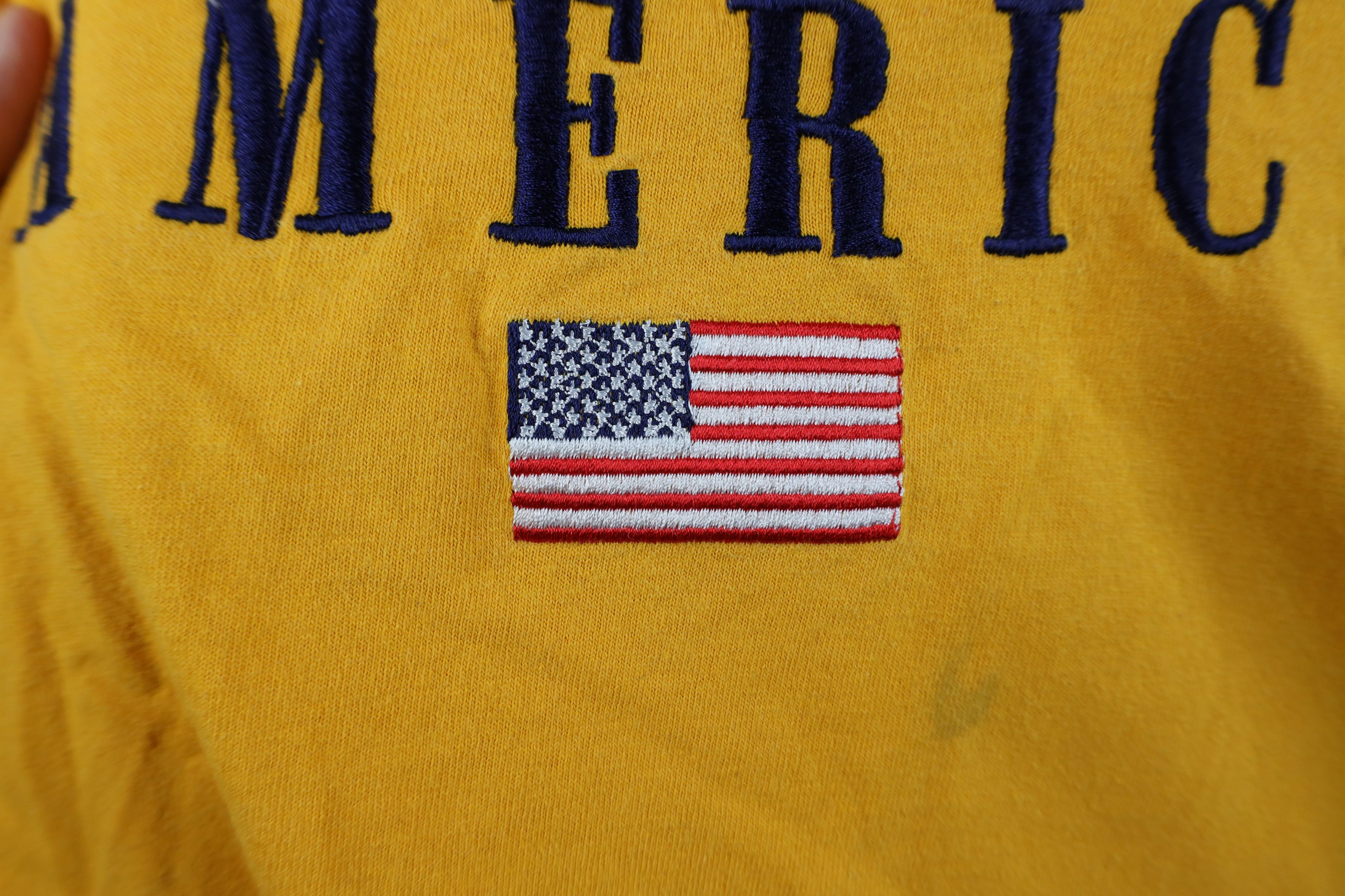 Vintage Vintage 90s Y2K Streetwear Spell America USA Flag T-Shirt Size US L / EU 52-54 / 3 - 6 Thumbnail