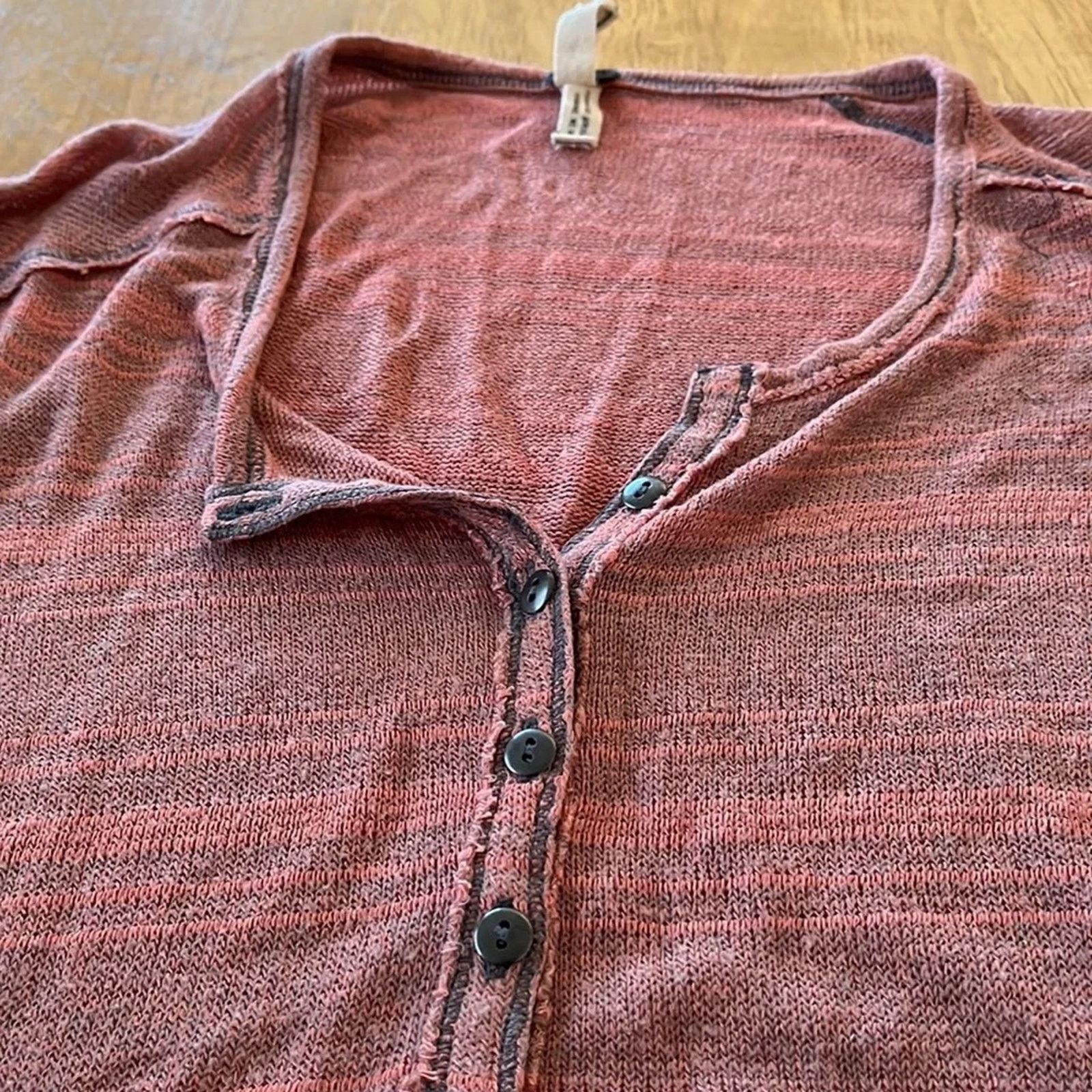 Free People We The Free long sleeved partial button up shirt, size Small Size S / US 4 / IT 40 - 1 Thumbnail