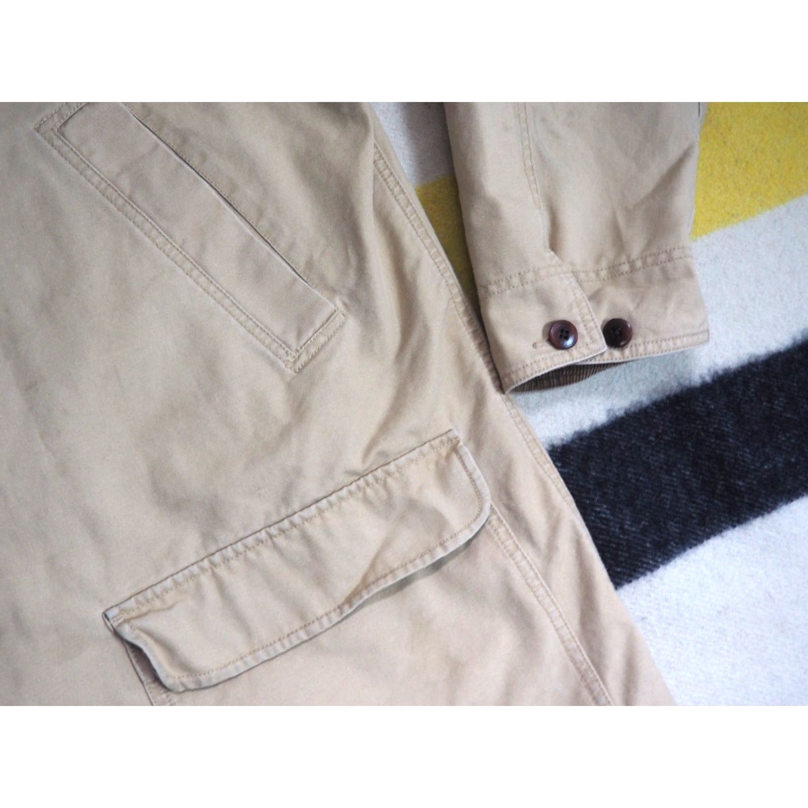 Vintage VINTAGE LL Bean Jacket Chore Canvas Beige Tan 90s Mens XLT Button Collar Pockets Mid-Length - 26" Pit to Pit, 35" Length Size US XL / EU 56 / 4 - 4 Thumbnail