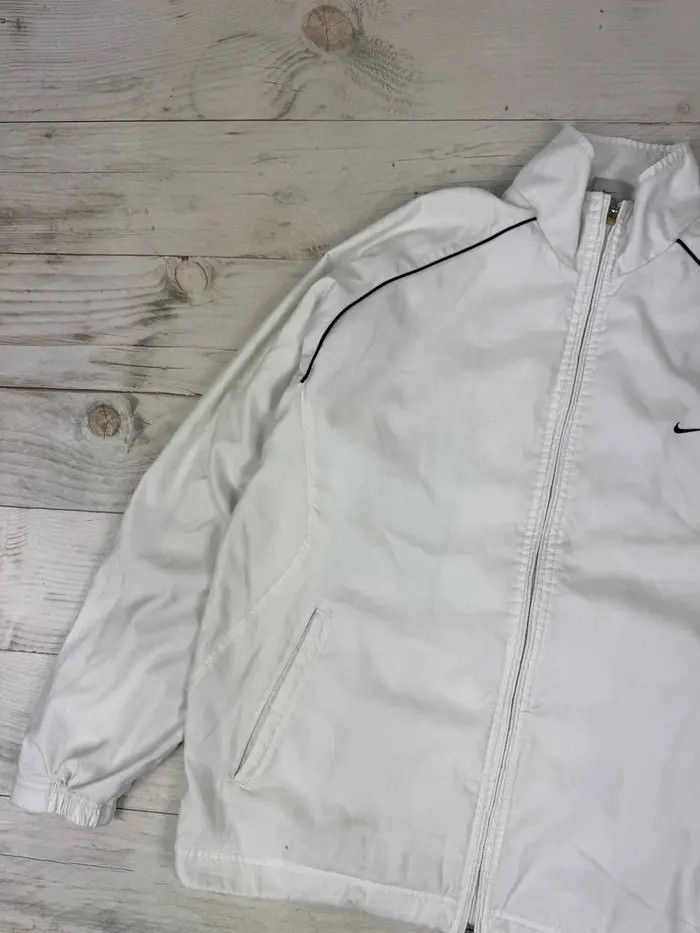 Nike Vintage Nike Nylon Track Jacket 00s Size US M / EU 48-50 / 2 - 5 Thumbnail