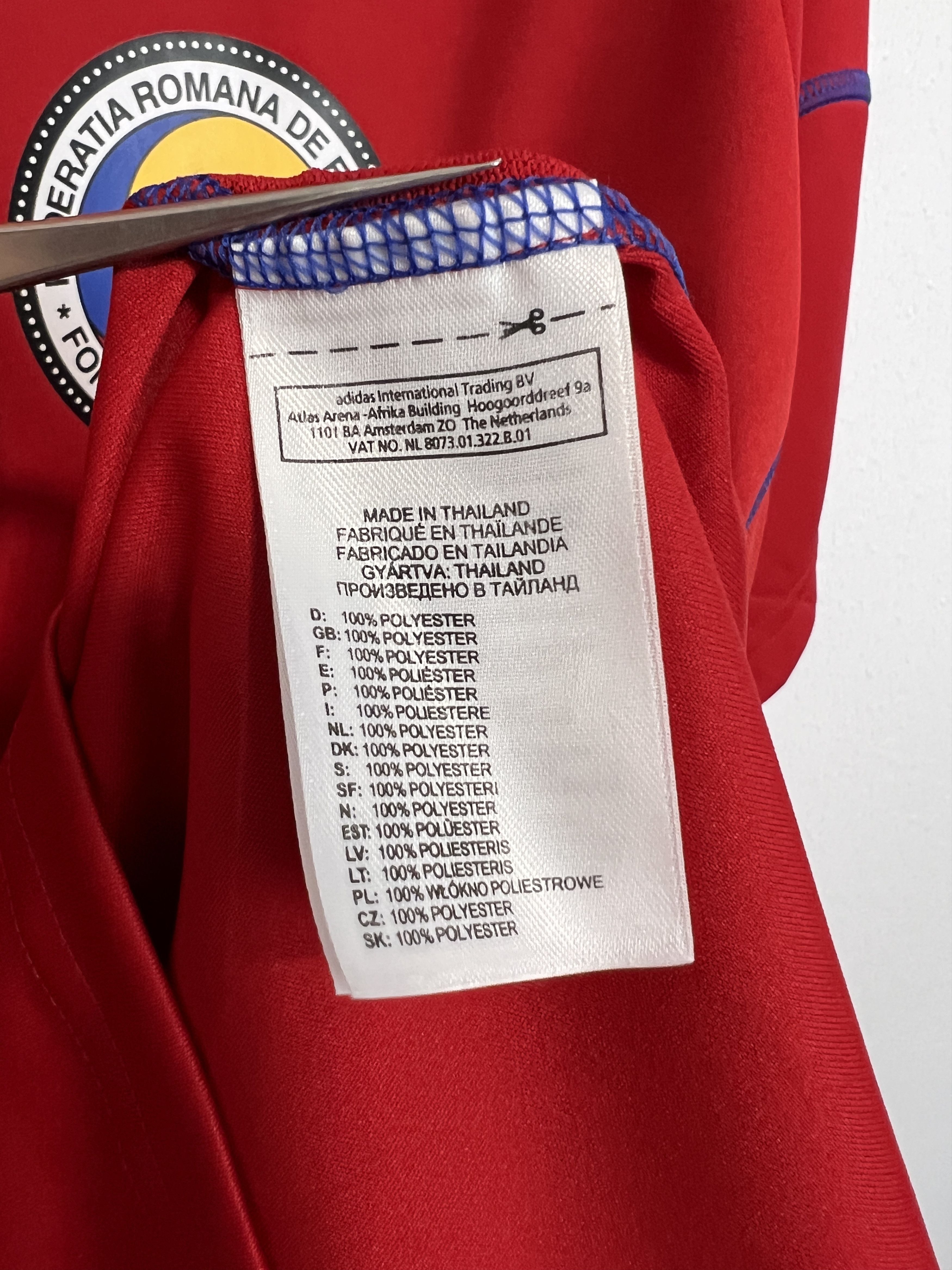 Adidas Romania Away football shirt Soccer Jersey Nationa Trikot Size US XL / EU 56 / 4 - 8 Thumbnail