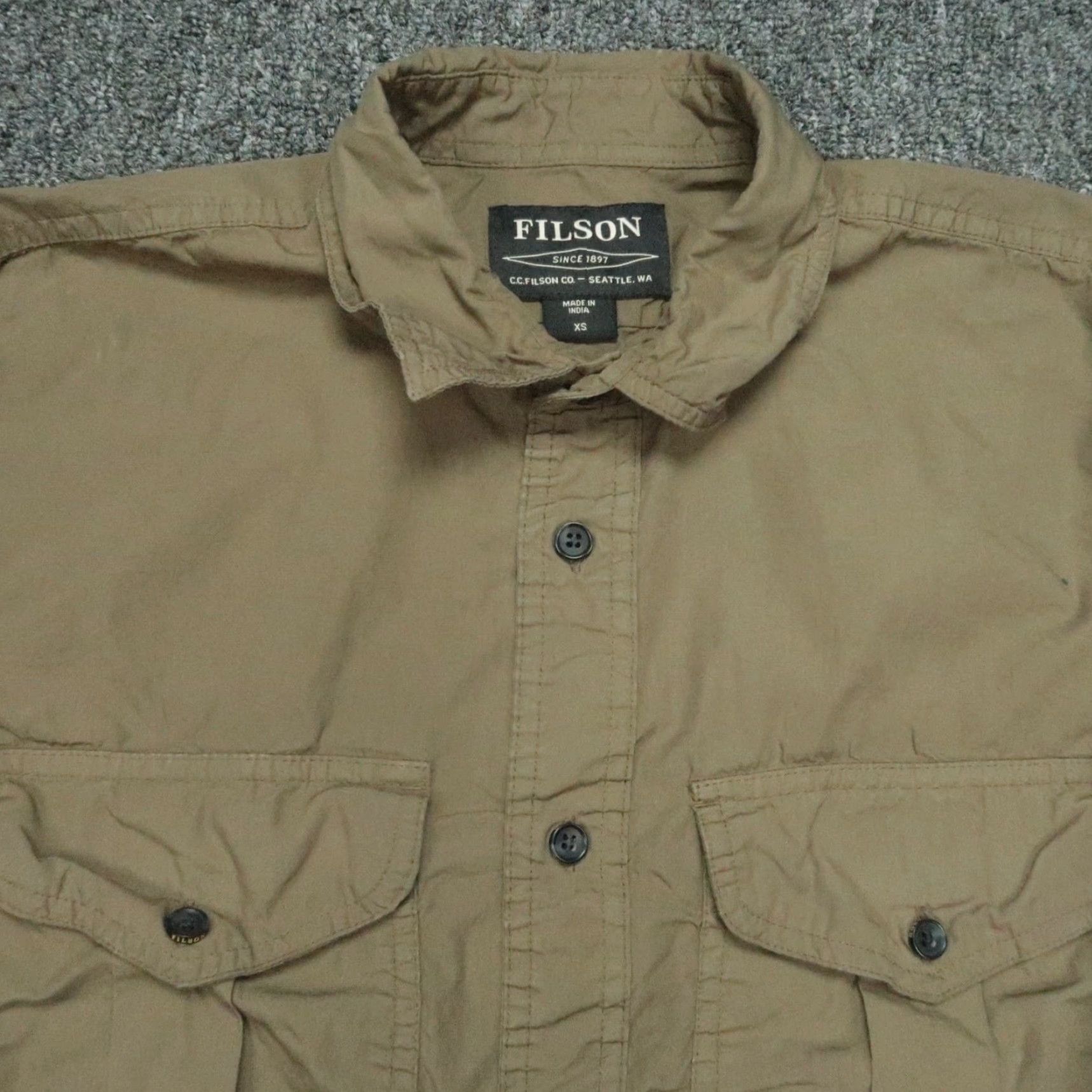 Filson Filson Shirt Men XS Green Dusty Olive Washed Feather Cloth Long Sleeve Button-Up Pockets Lightweight Casual Travel Workwear Size US XS / EU 42 / 0 - 2 Thumbnail