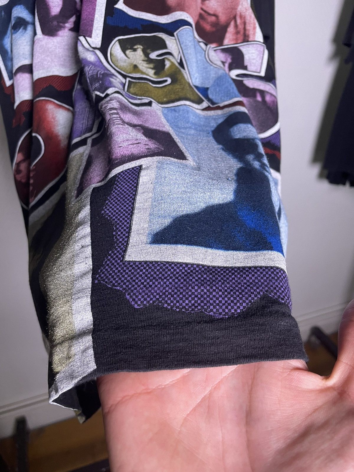 Band Tees × Vintage 1990s Oasis All Over Print Tee Size US L / EU 52-54 / 3 - 4 Thumbnail