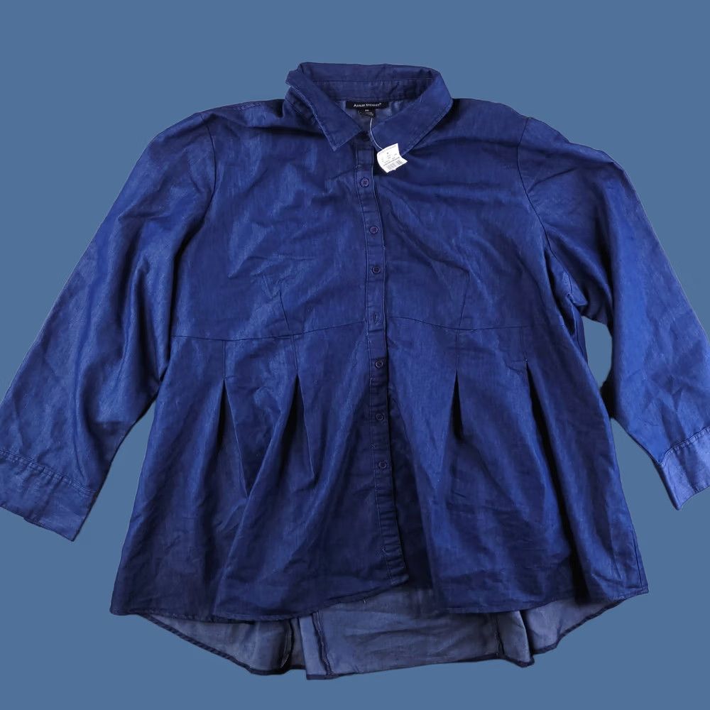 Vintage Ashley Stewart Shirt Womens Plus 26 Blue Denim Chambray Long Sleeve Button-Up Size 4XL / US 24-26 - 1 Thumbnail
