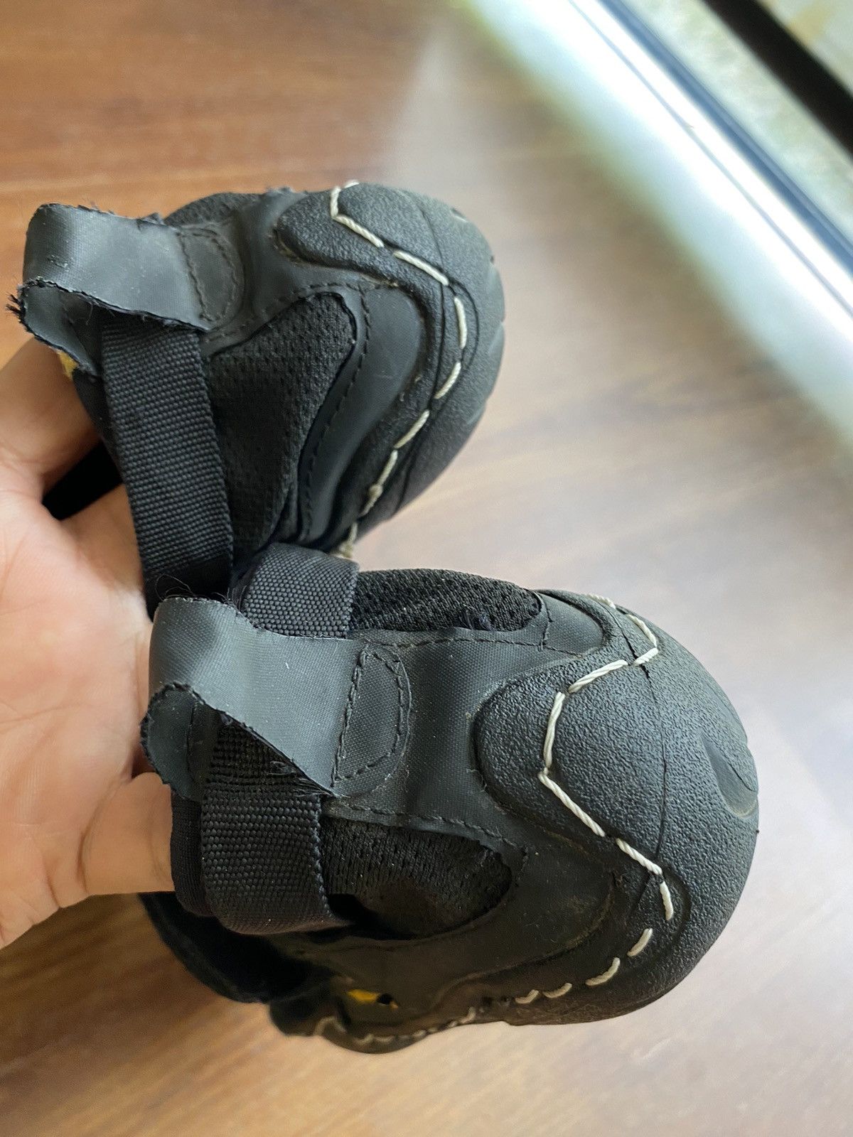 Vibram Vibram Five Fingers black shoes Size US 7 / IT 37 - 21 Thumbnail