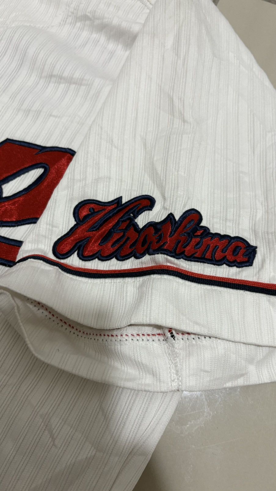 Japanese Brand Hiroshima Carp Japanese Baseball Jersey mizuno #1 Maeda Size US L / EU 52-54 / 3 - 5 Thumbnail