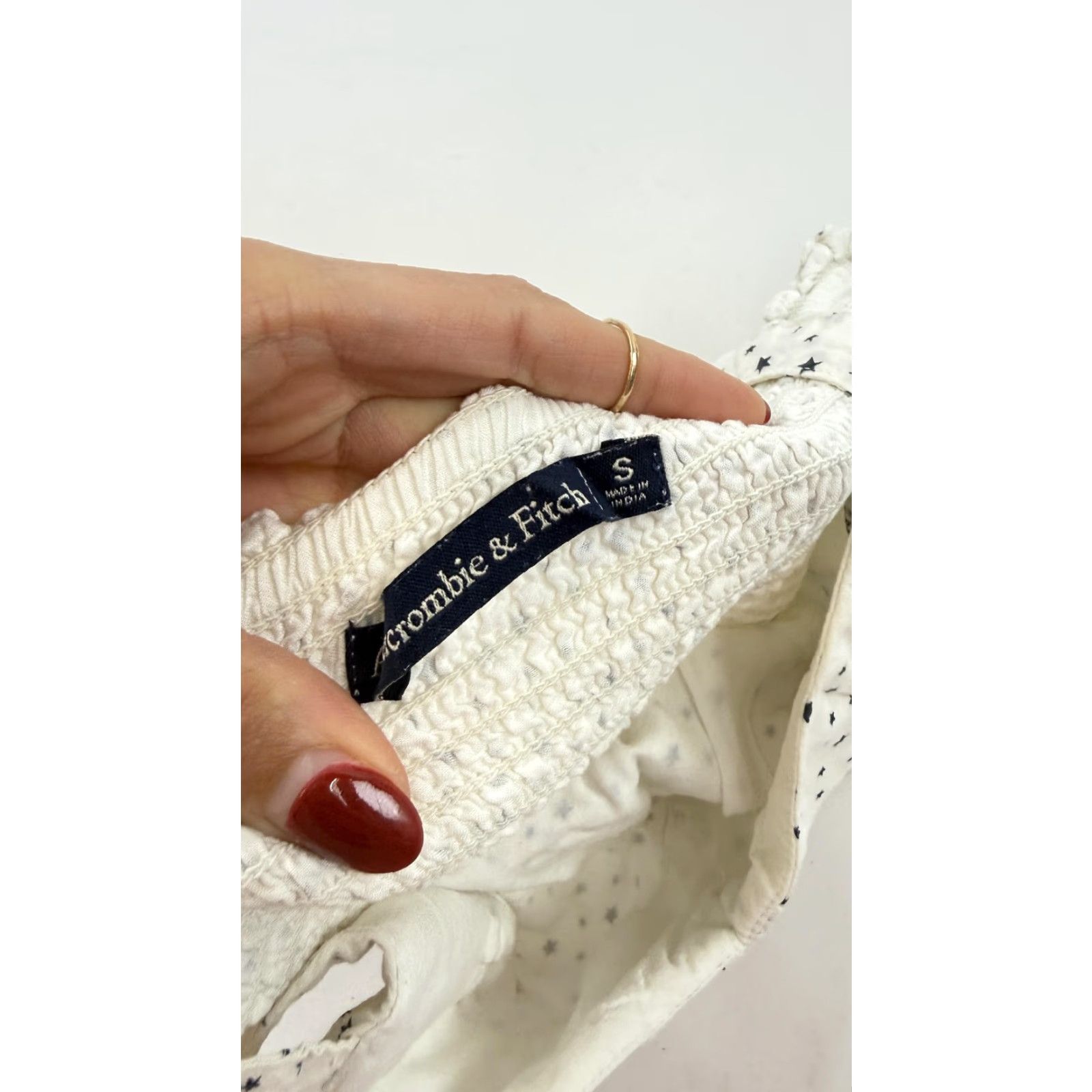 Abercrombie & Fitch Abercrombie & Fitch Crop Top Womens Small White Star Print Button Front Cami Size S / US 4 / IT 40 - 3 Thumbnail
