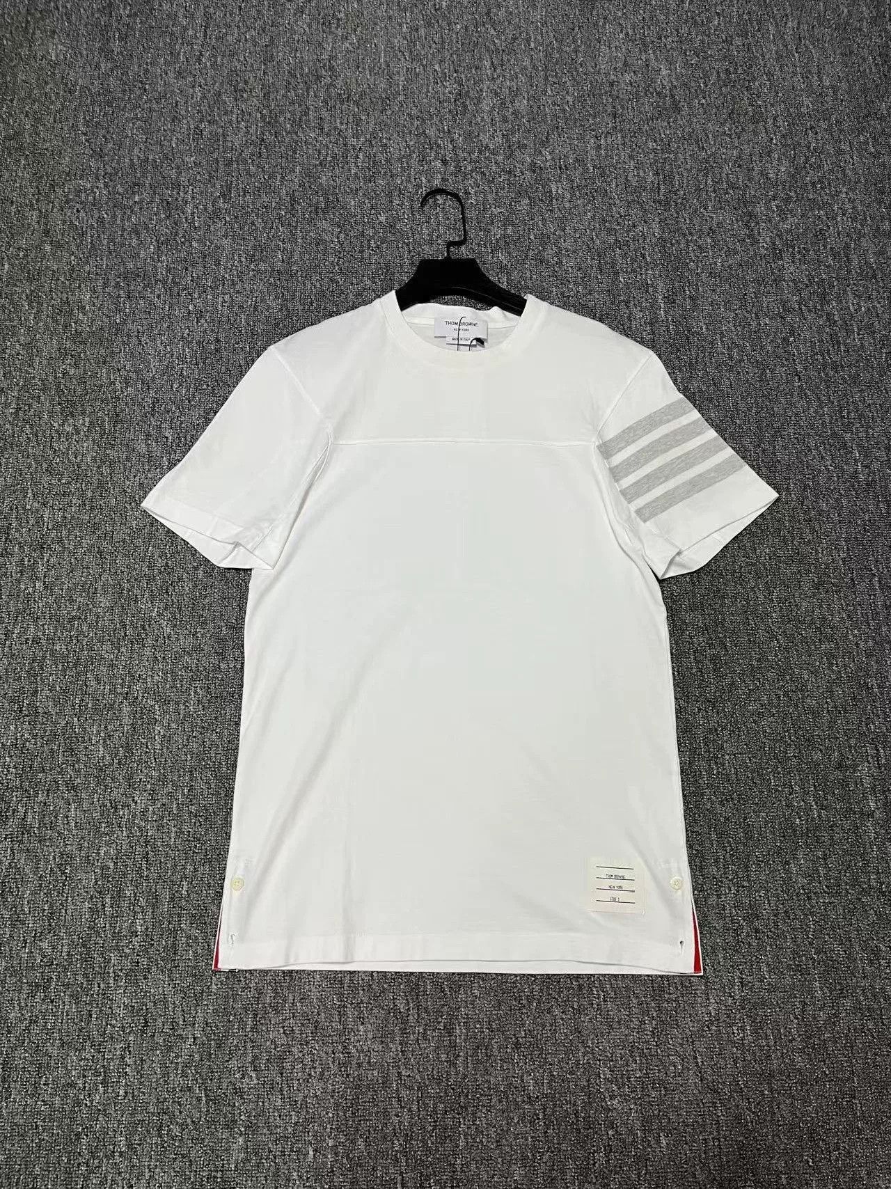 Thom Browne Thom Browne Short Sleeve Tee Shirt Size US M / EU 48-50 / 2 - 1 Thumbnail